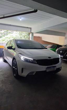 KIA CERATO 1.6 SX 16V FLEX 4P AUTOMÁTICO